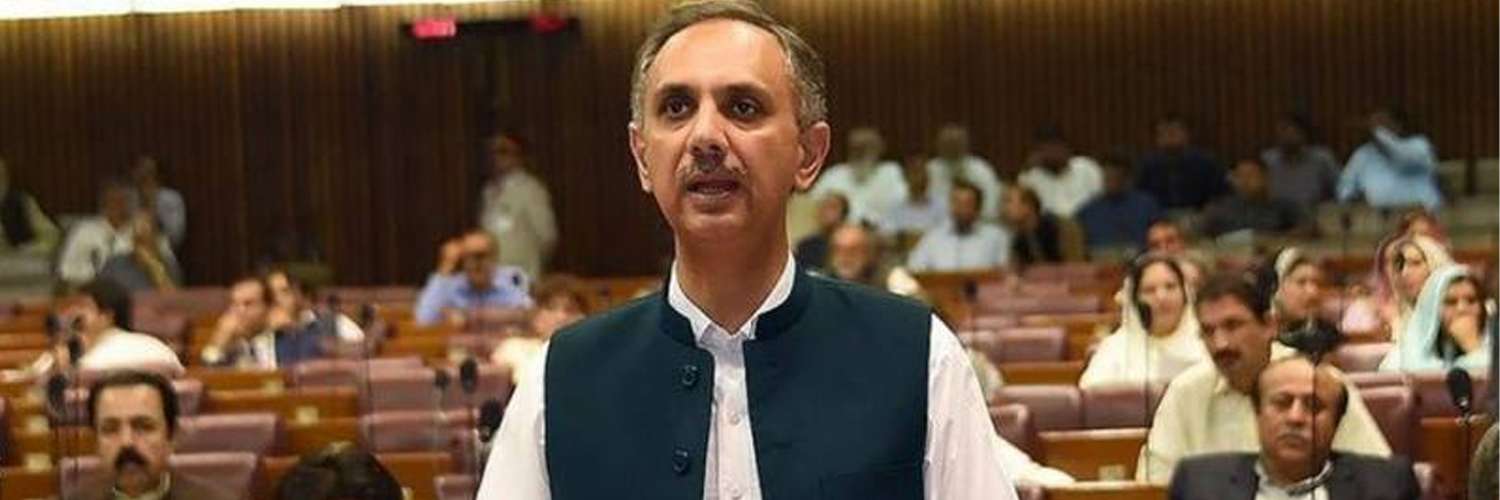Power sector to save Rs147 bln in 3 years after streamlining LNG consumption matters: Omar - Inside Financial Markets